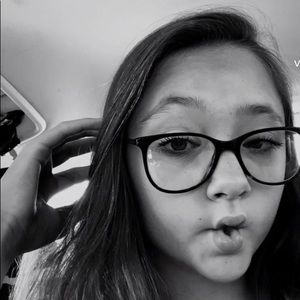 Meet your Posher, Addison